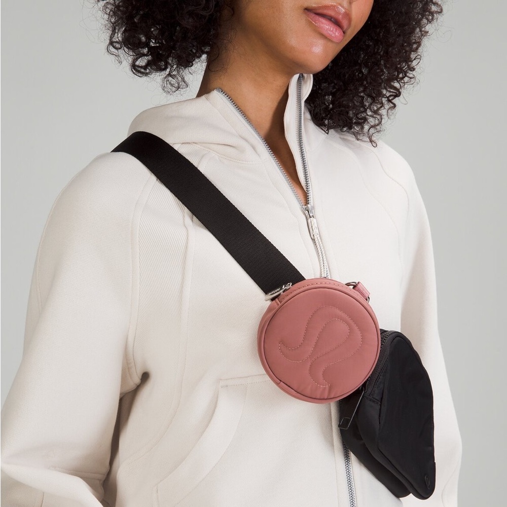 Lululemon Logo Pouch